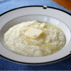 5-Ingredient Luby's Grits